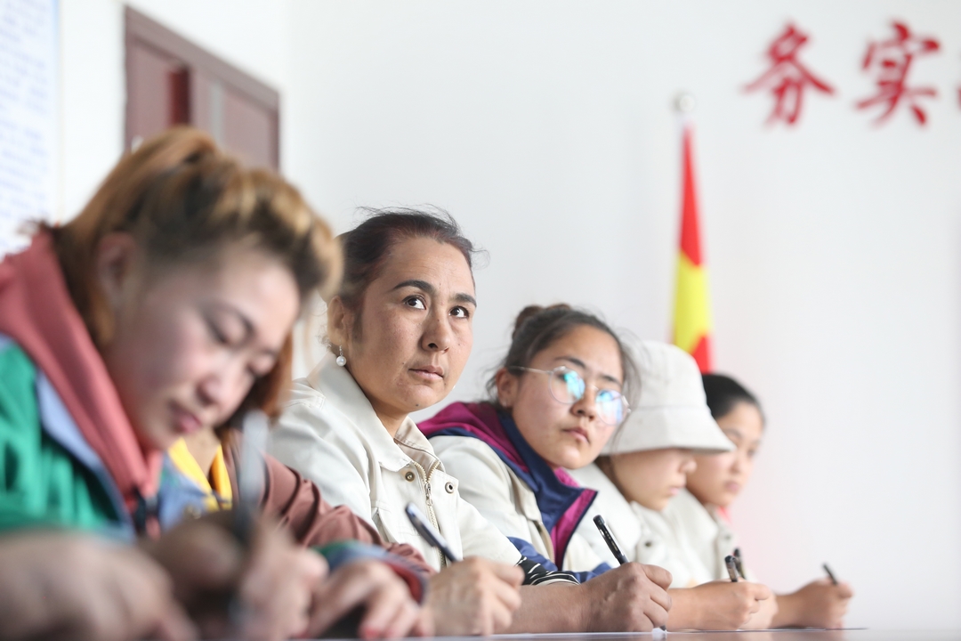 当好产业扶贫主力军,打赢脱贫攻坚战